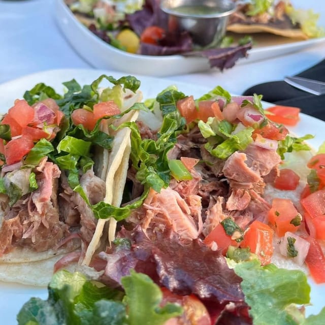 Dos Tacos.