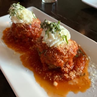 Lucci's Meatballs